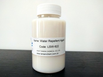 水白い液体の高性能の優秀なカチオン水防水加工剤の代理店のSoluble